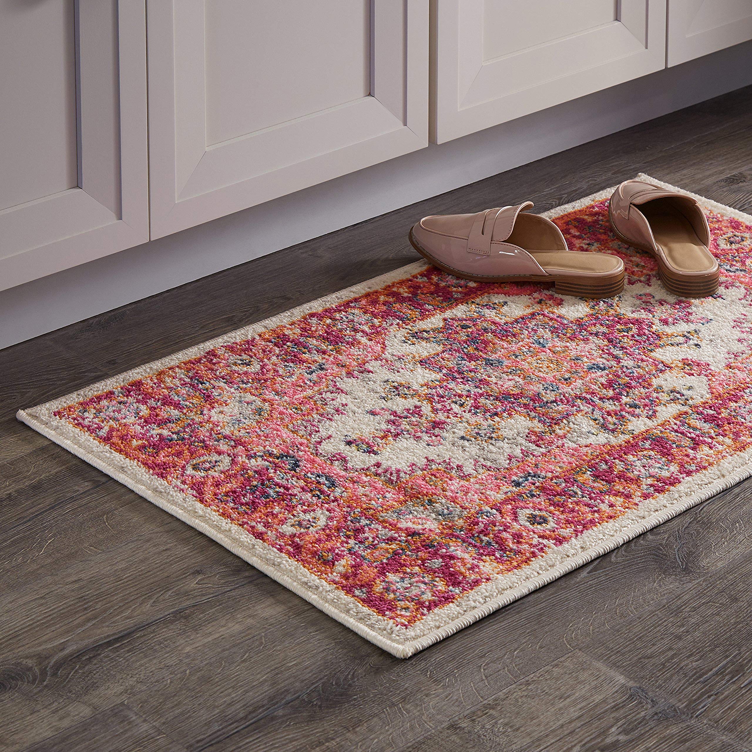 Amazon Brand – Rivet Old World Vintage Persian Area Rug, 1' 10" x 2' 10", Passion Pink