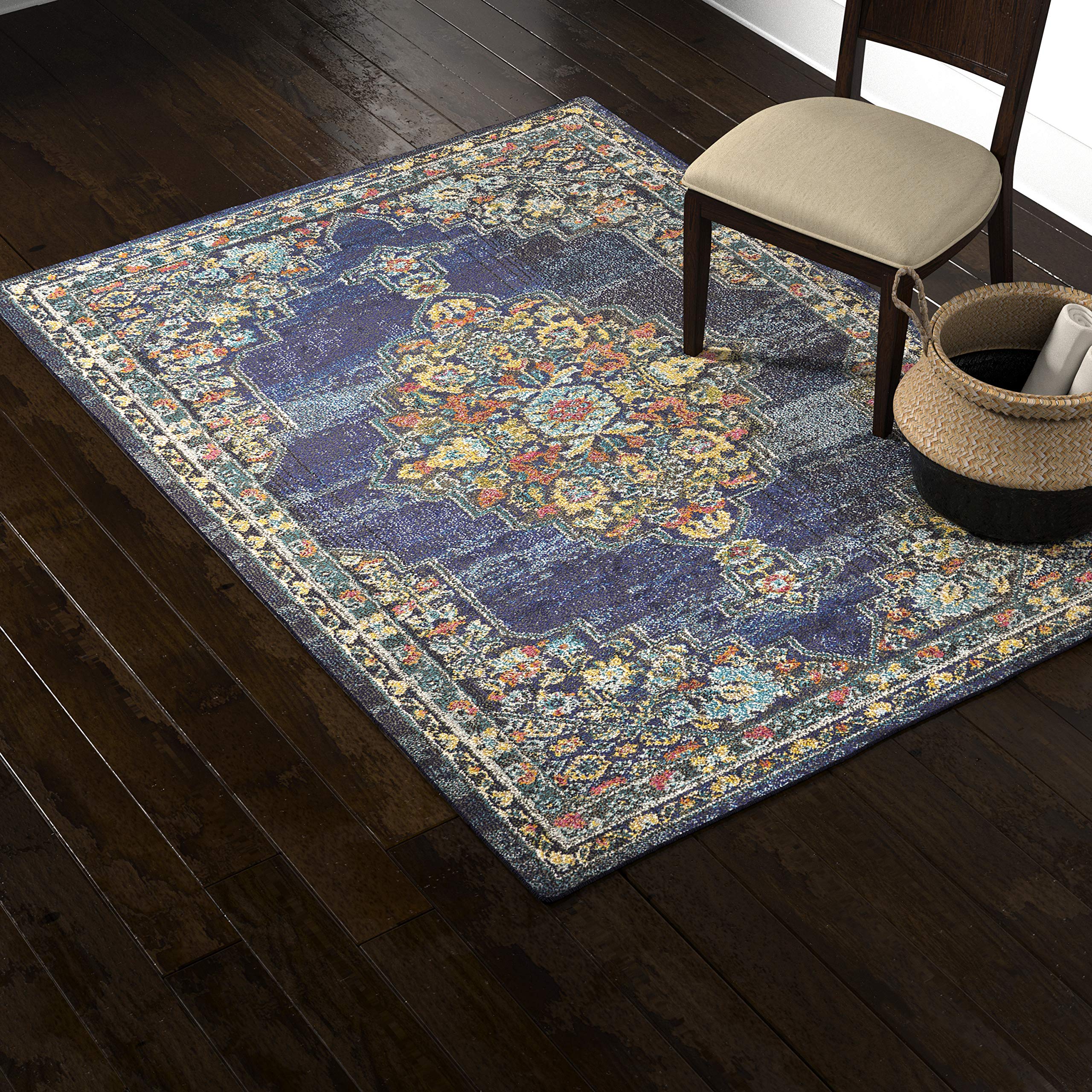 Amazon Brand – Stone & Beam Polypropylene Rug, 5'3" x 7'3", Navy