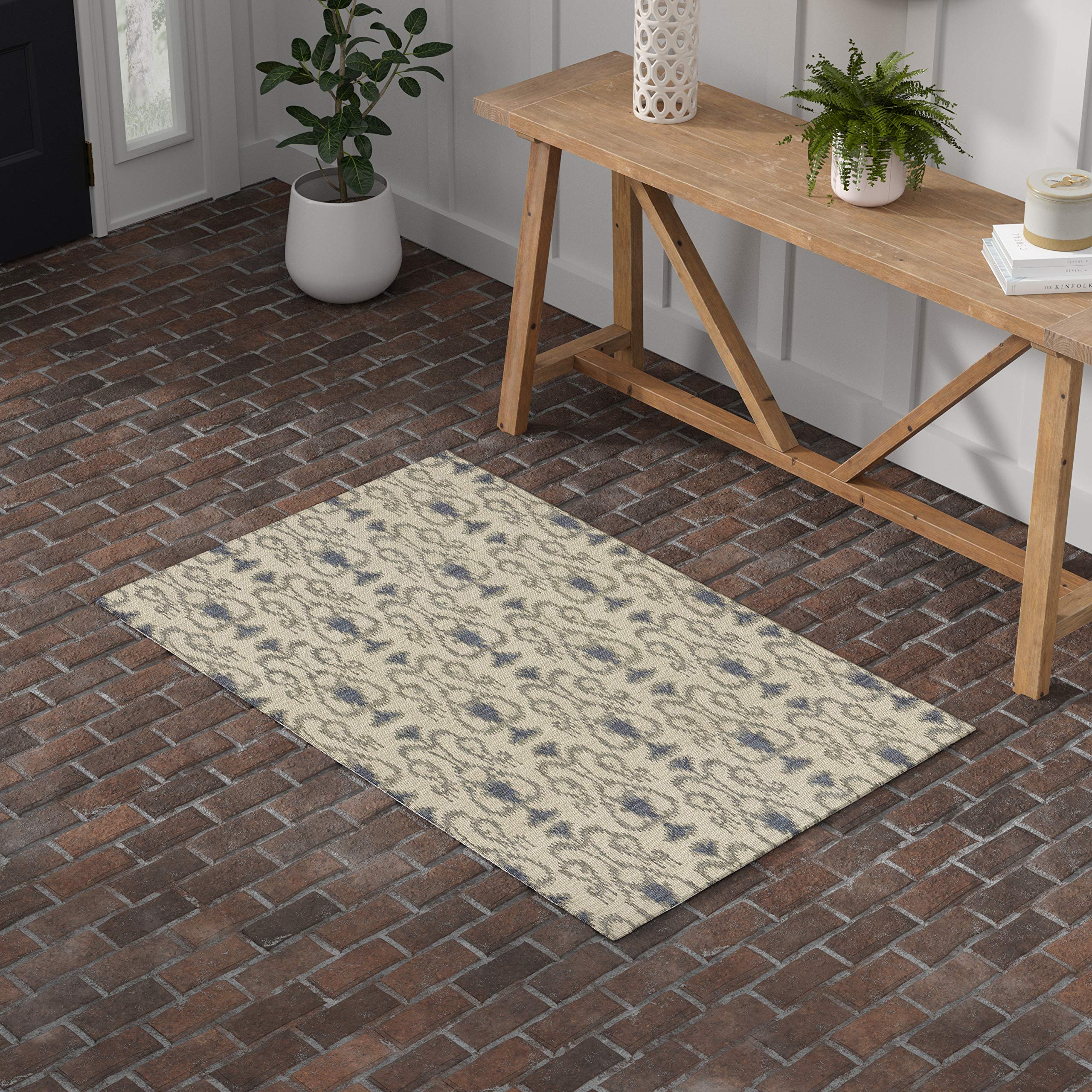 Amazon Brand – Stone & Beam Contemporary Ikat Inspired Wool Area Rug, 3' 6" x 5' 6", Silver