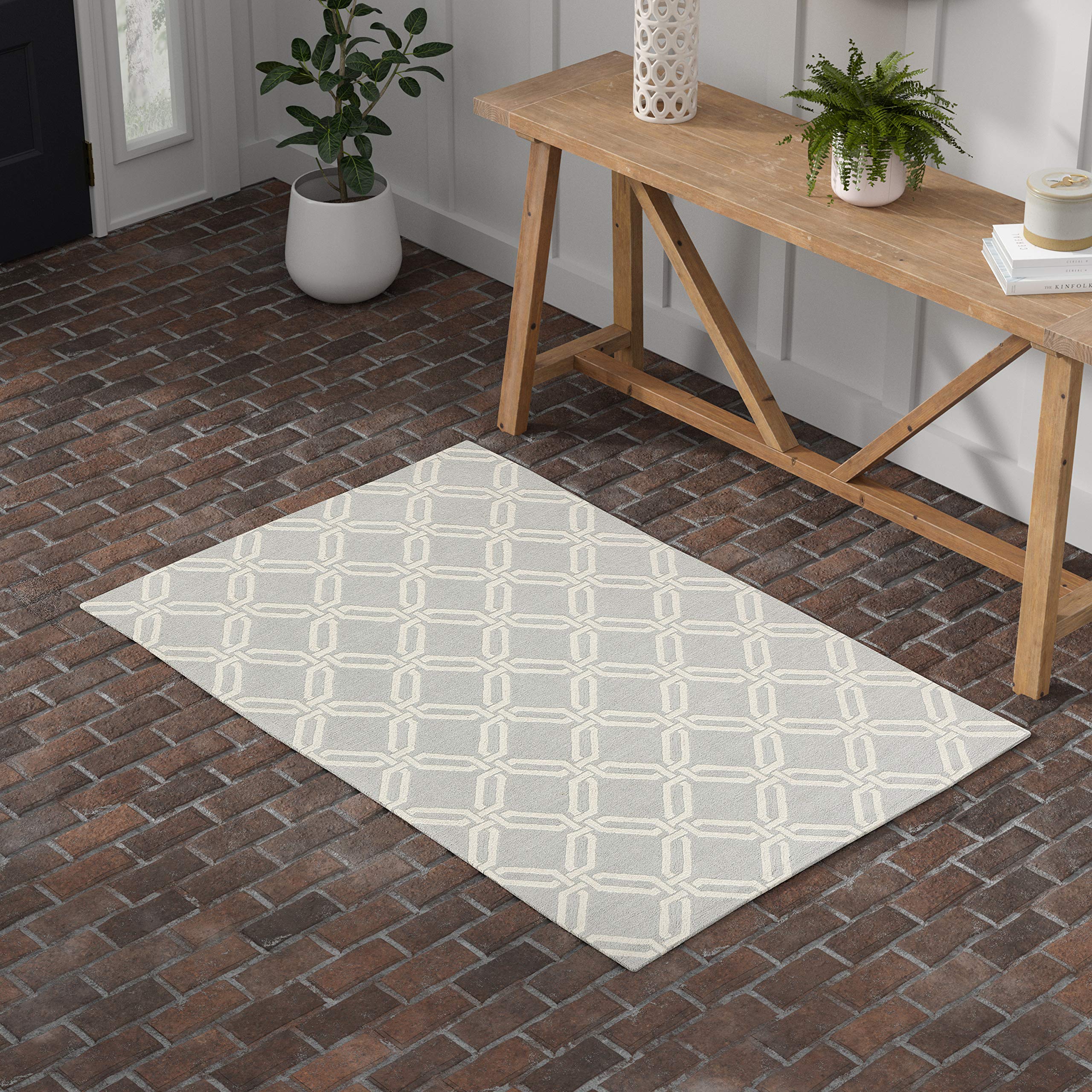 Amazon Brand – Stone & Beam Contemporary Interlocking Rings Wool Rug, 3'9" x 5'9", Light Blue
