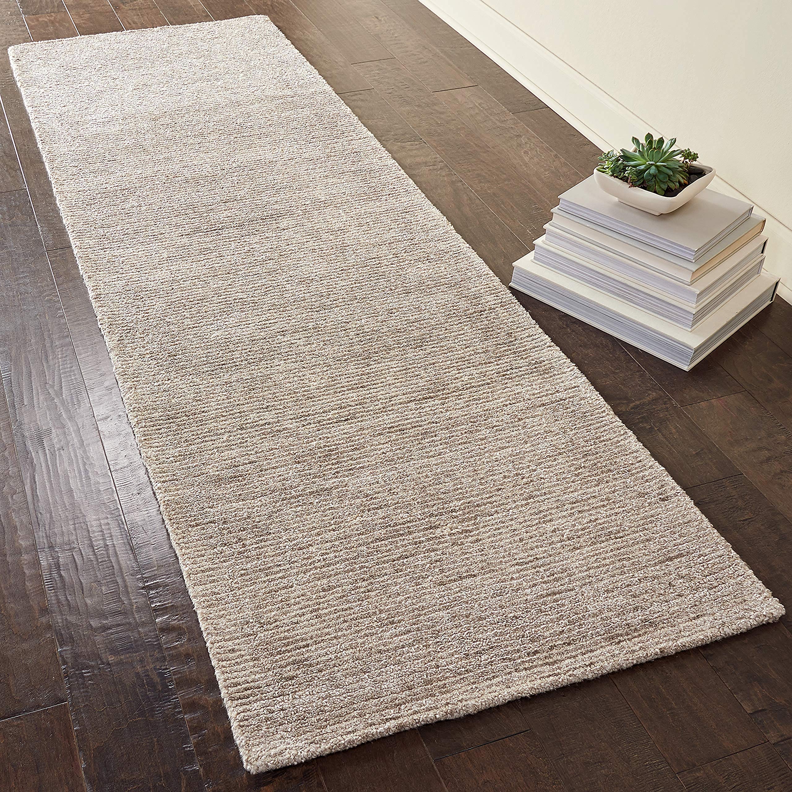 Amazon Brand – Rivet Contemporary Striated Jute Rug, 7' 6" x 2' 3", Off White