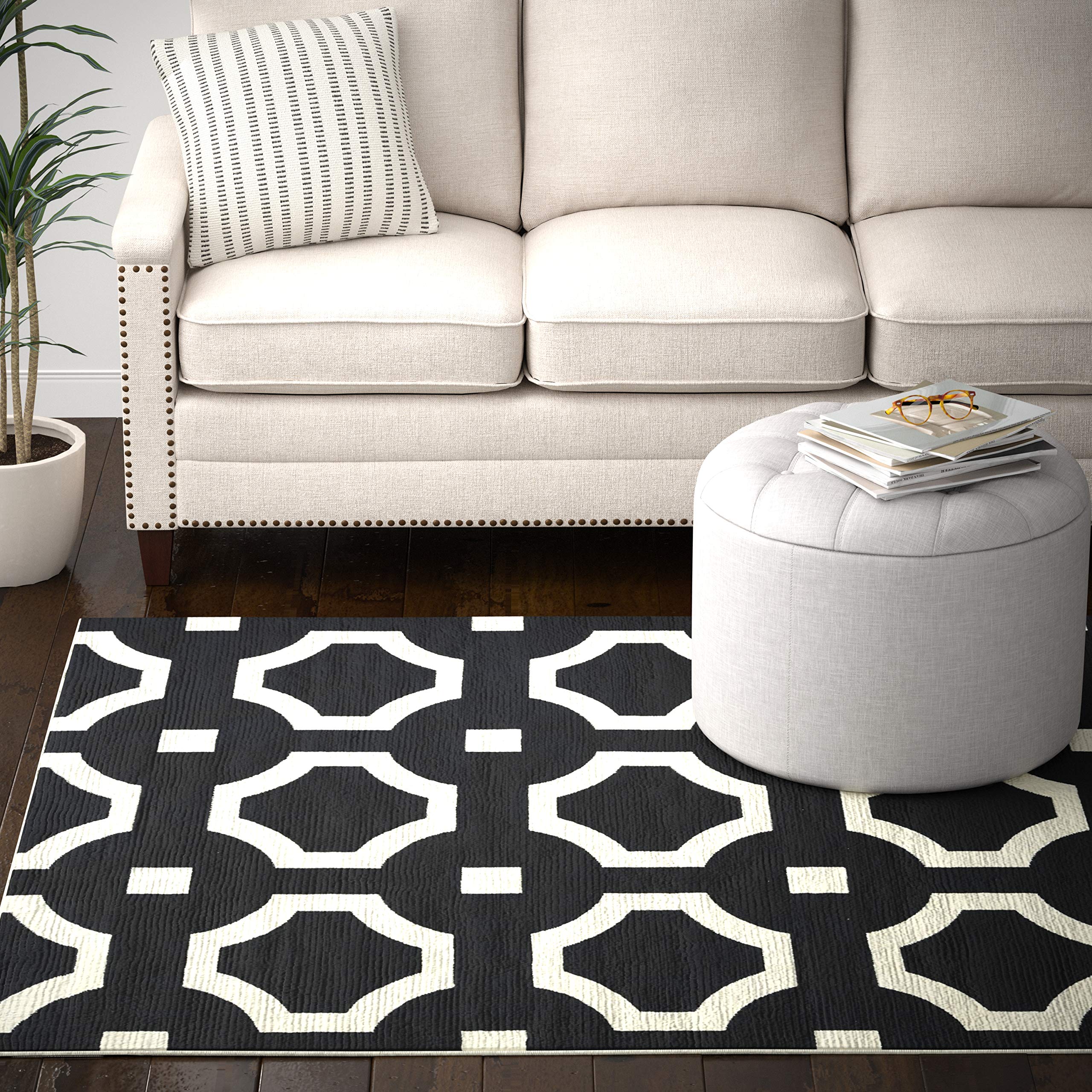 Ravenna Home Forsyth Rug, 5'W X 7'6"L, Geometric Medallion Design