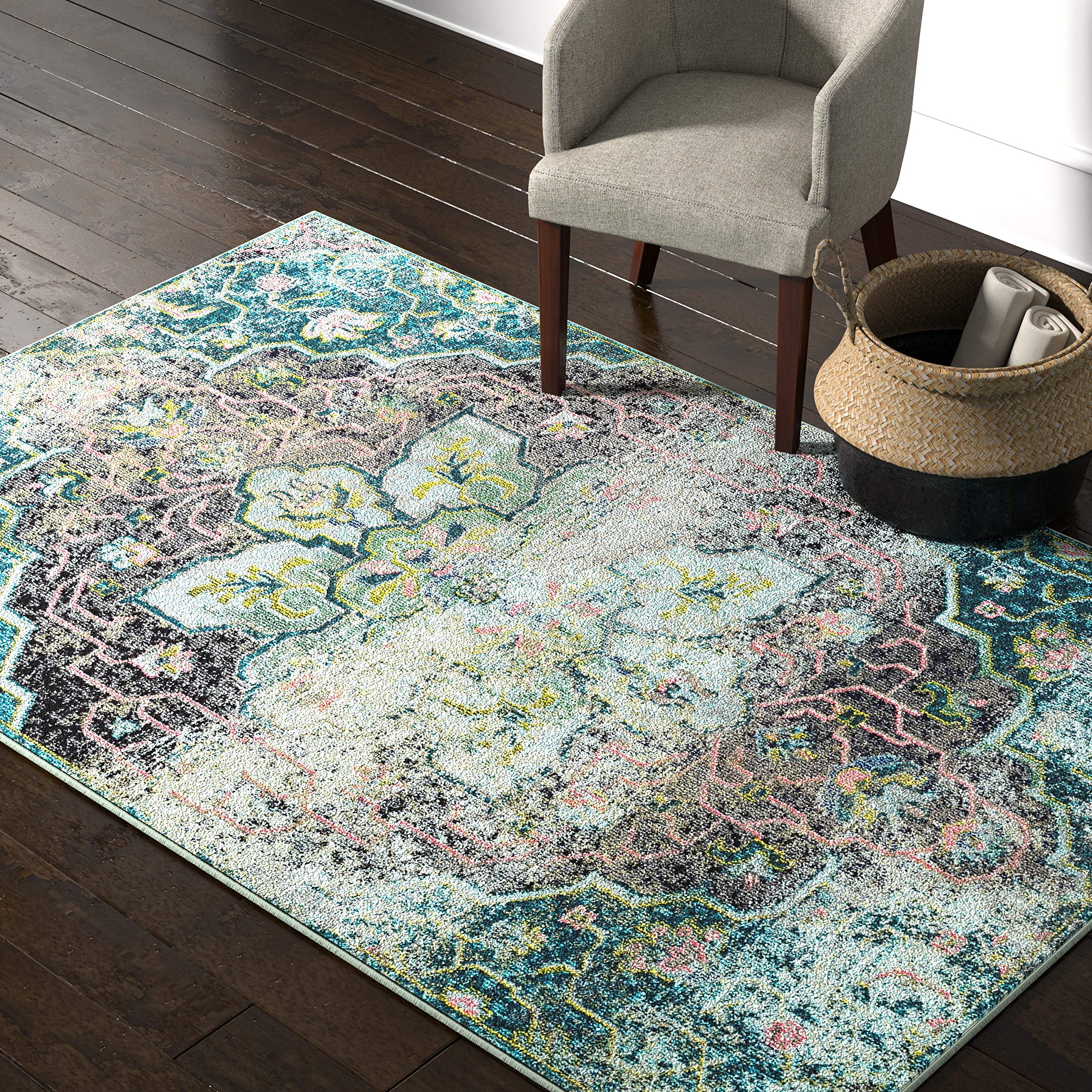 Amazon Brand – Rivet Distressed Floral Medallion Rug, 5'3" x 7'7", Aqua