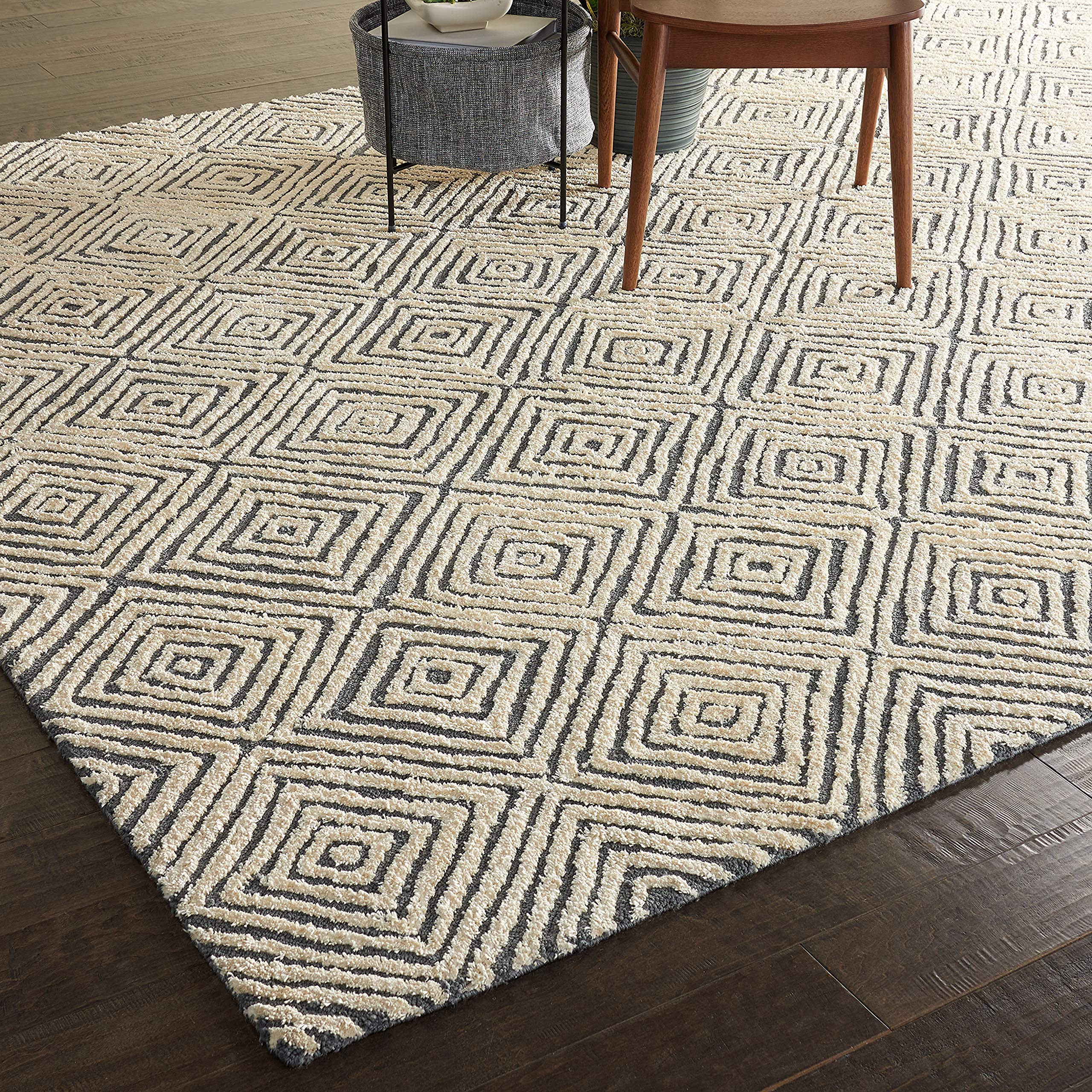 Amazon Brand – Rivet Contemporary Diamond Patterned Area Rug, 10'6" x 8', Grey Ivory
