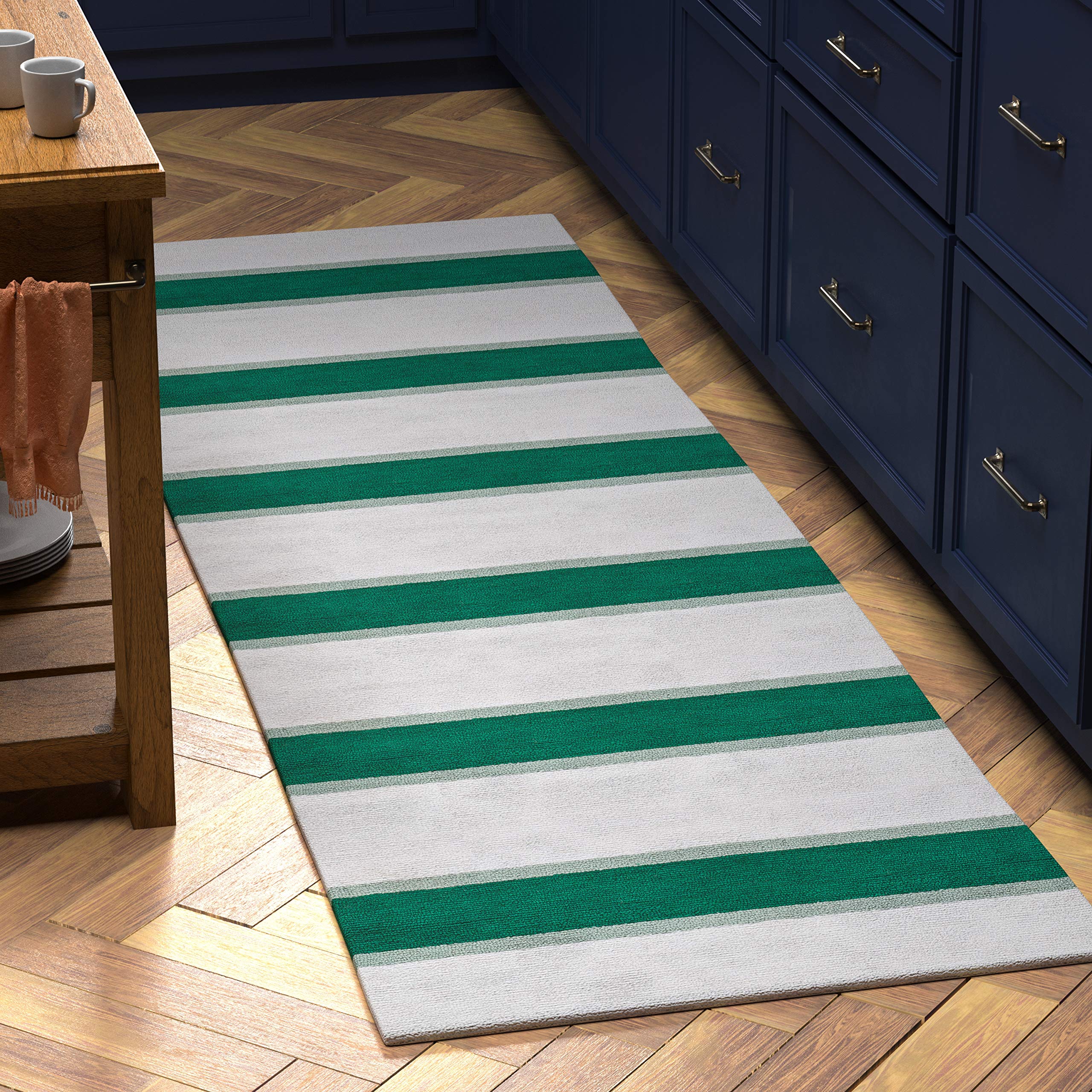 Amazon Brand – Stone & Beam Polyester Rug, 2'6" x 8', Light Green, Dark Green, White