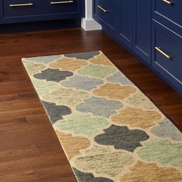 Amazon Brand – Stone & Beam Quarterfoil Wool Runner Rug, 2' 3" x 7' 6", Light Multi