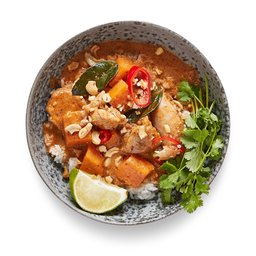 AMAZON Chicken Massaman with Sweet Potato & Cashews, 53 OZ
